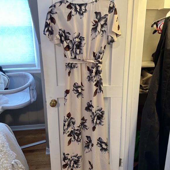 VICI Dolls Blue Magnolia high/low dress with flutter sleeve (S) - Picture 3 of 4